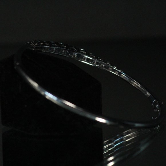 STERLING SILVER AQUAMARINE BANGLE BRACELET - Picture 7 of 7